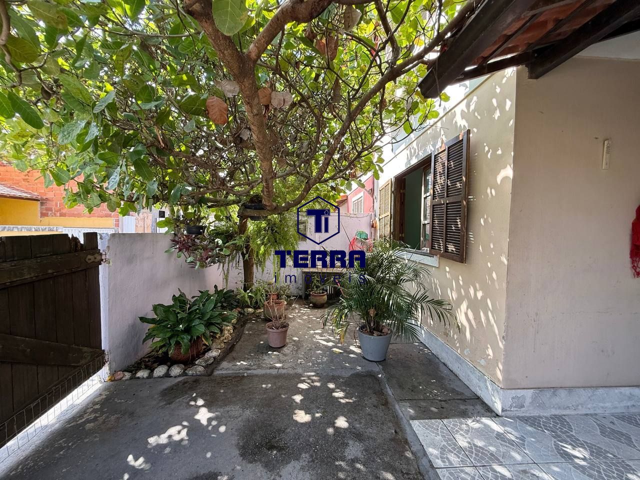 Imagens do imóveis Excelente casa de 3 quartos com área externa privativa em Maria Paula!