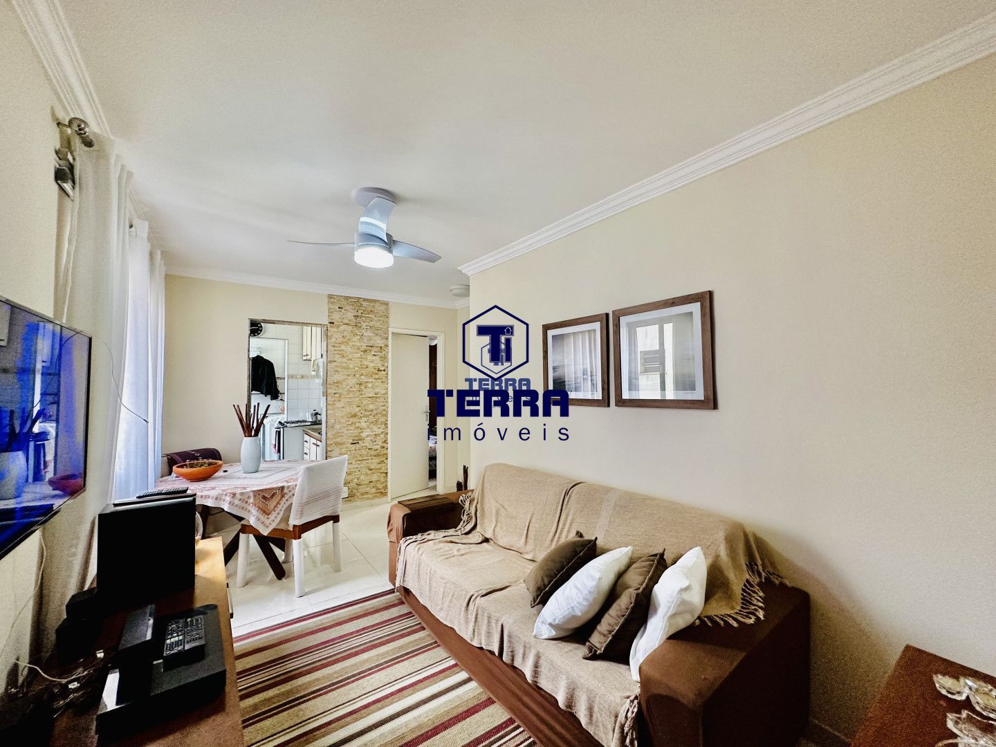 Imagens do imóveis Apartamento com 2 quartos completamente reformado em Santa Bárbara.