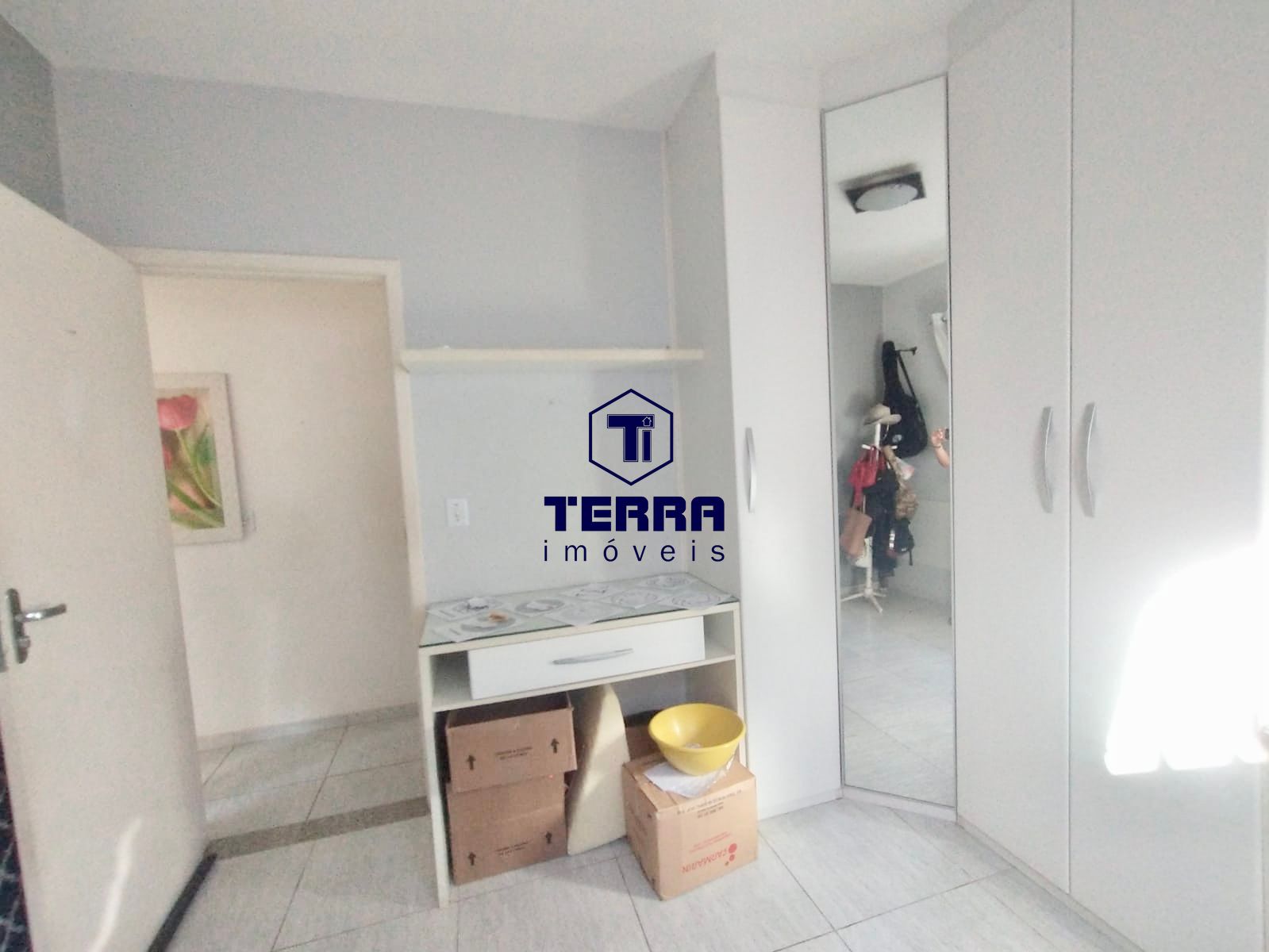 Imagens do imóveis Linda residência em Maria Paula, com 3 quartos, uma suíte e quintal privativo.