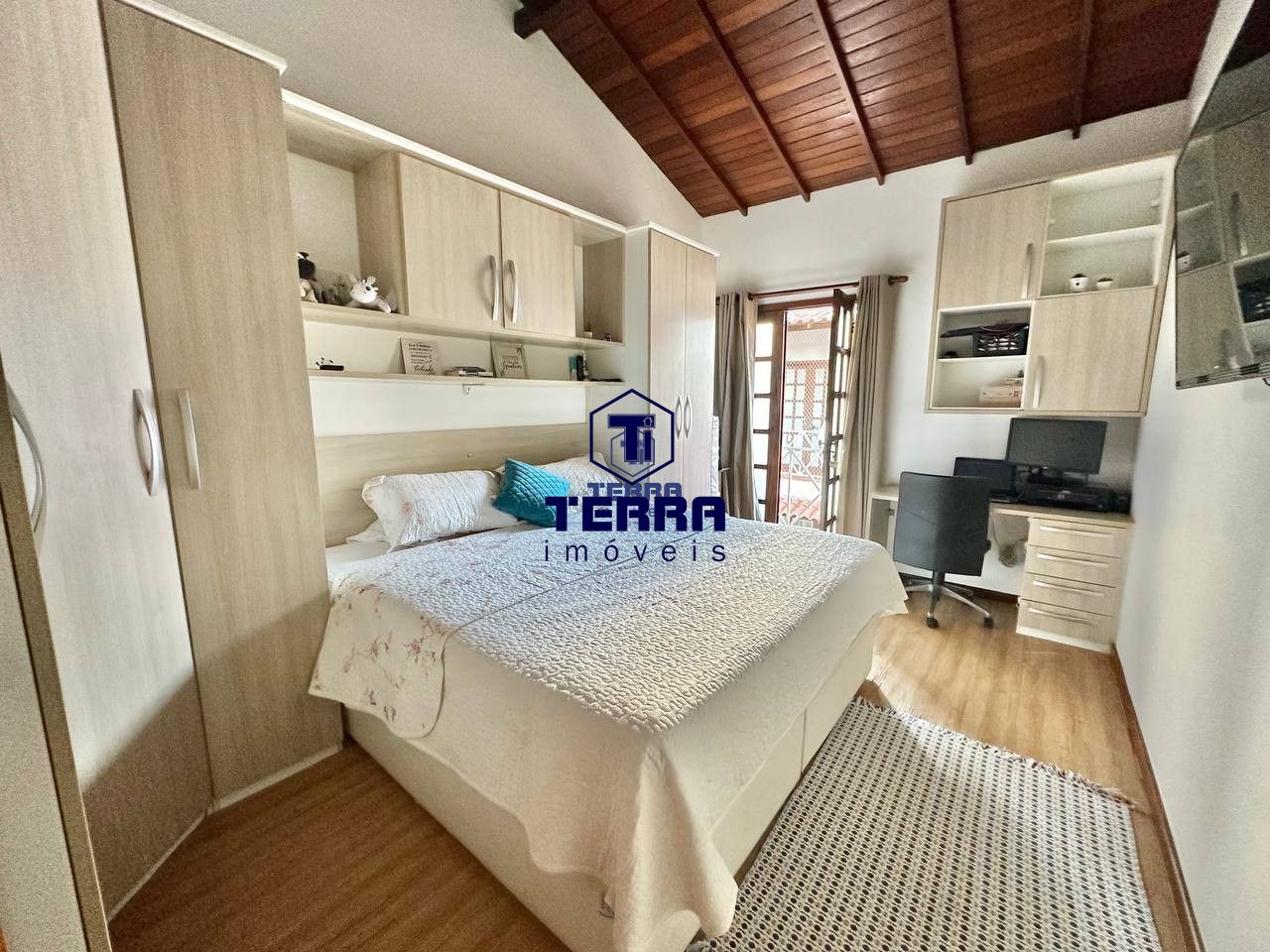 Imagens do imóveis Linda residência de 2 quartos com 2 vagas em Maria Paula!