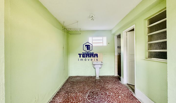 Imagens do imóveis Casa duplex com quintal, junto e a lado ao centro de São Gonçalo.