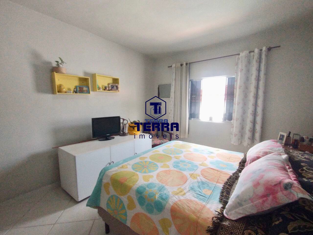 Imagens do imóveis Ótima casa em Itaipu com 3 quartos uma suíte, espaço gourmet e piscina.