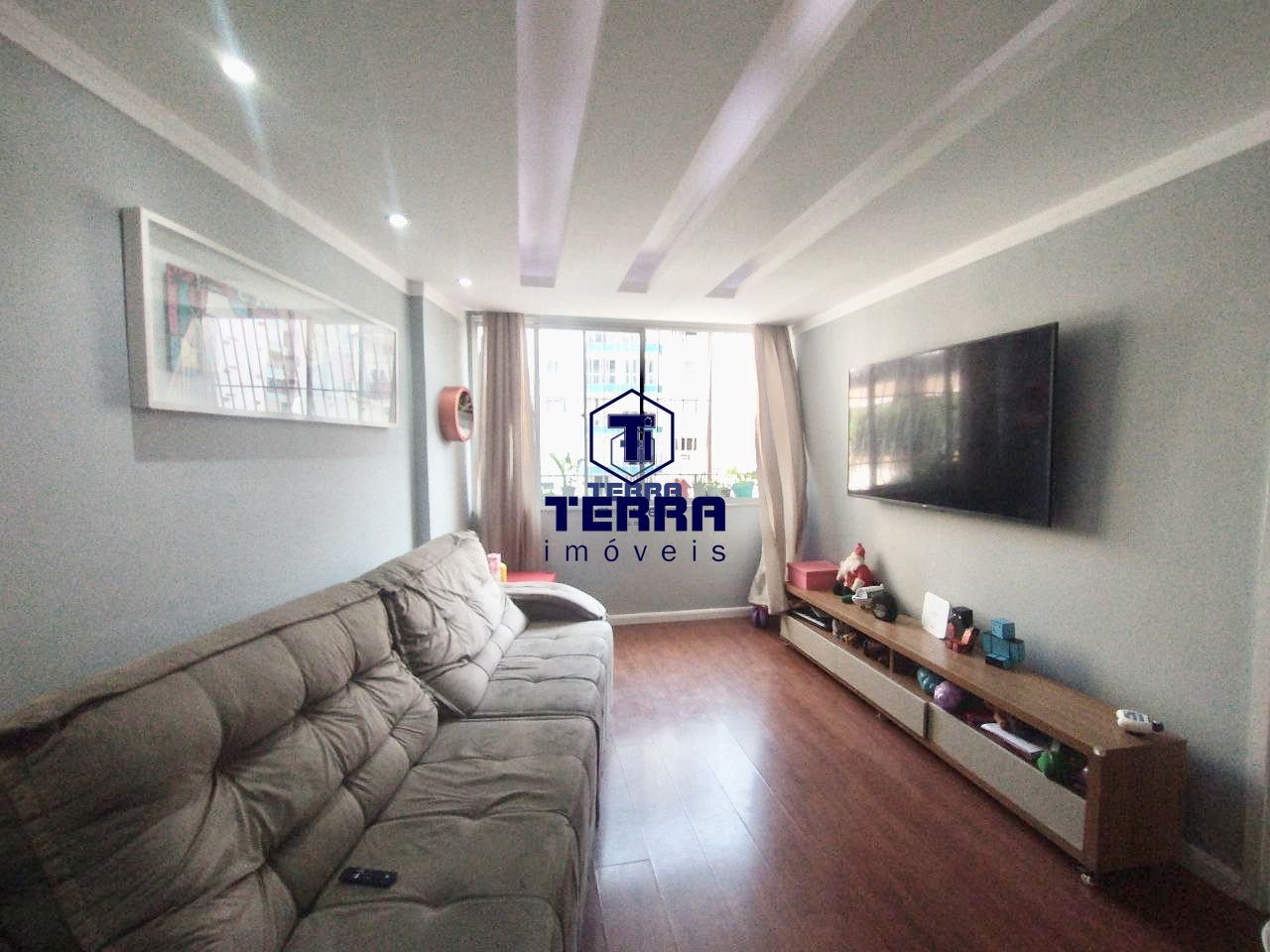 Imagens do imóveis Lindo apartamento com 3 quartos sendo uma suíte no Ingá. Excelente localização!