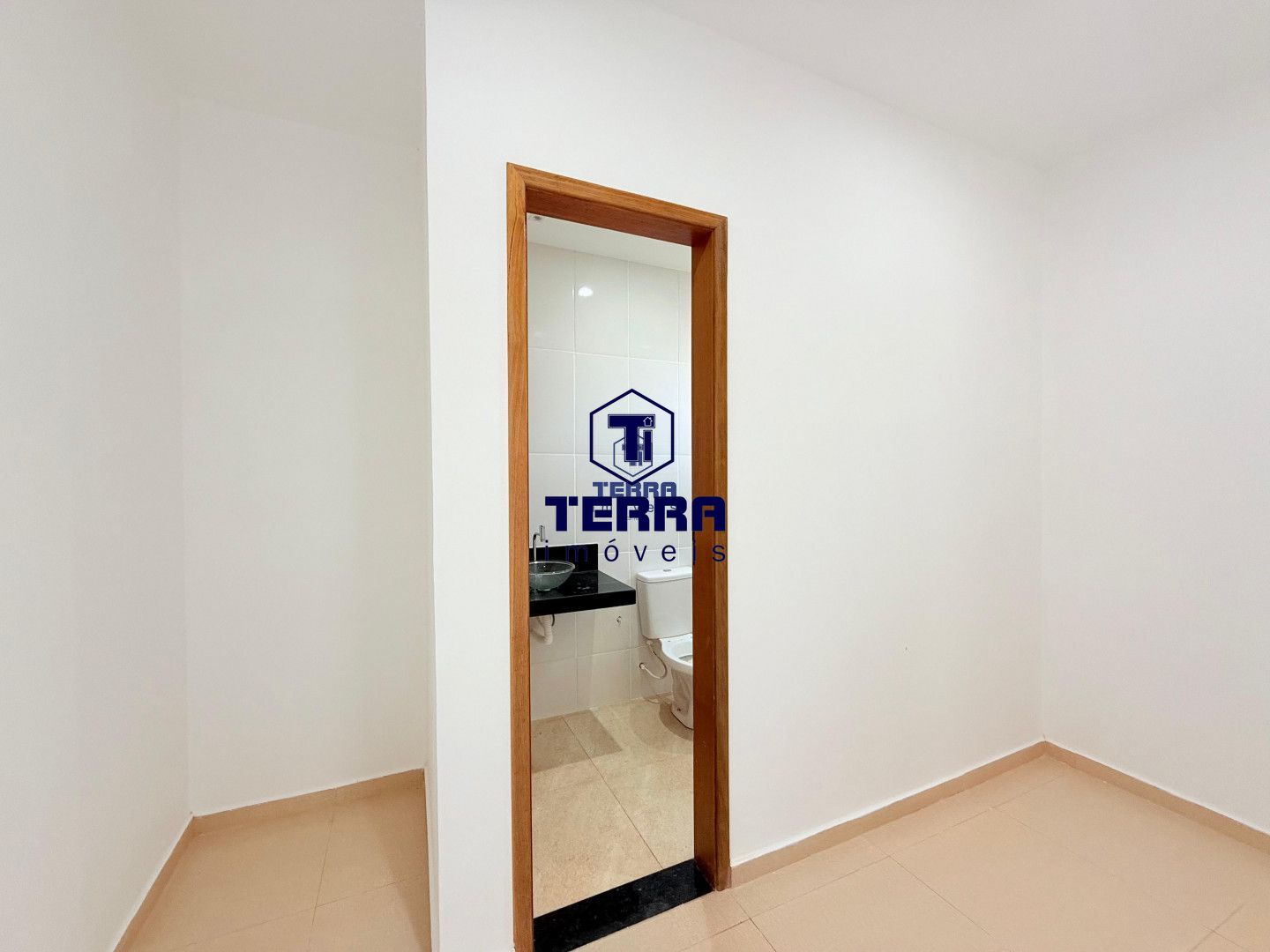 Imagens do imóveis Casa linear 3 quartos com 2 suítes e quintal no Pedra de Inoã! Primeira locação