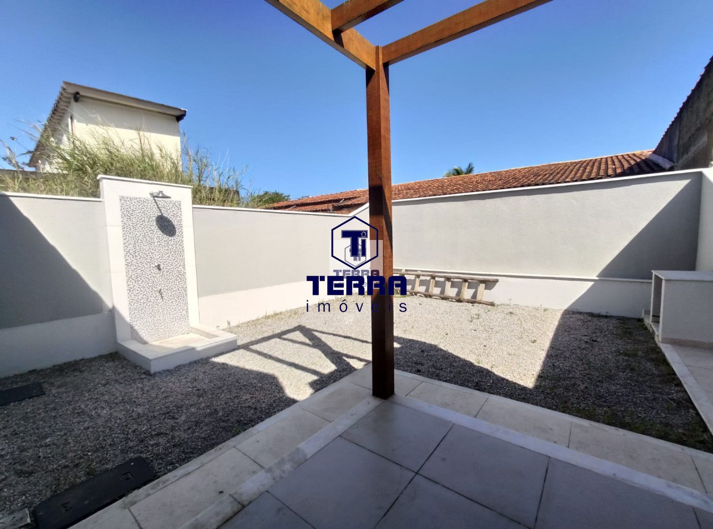 Imagens do imóveis Casa linear ampla com 3 quartos e espaço gourmet, ao lado da praia de Itaipuaçu.