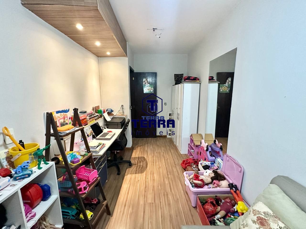 Imagens do imóveis Excelente residência com 3 quartos sendo 1 suíte próxima ao trevo de Maria Paula