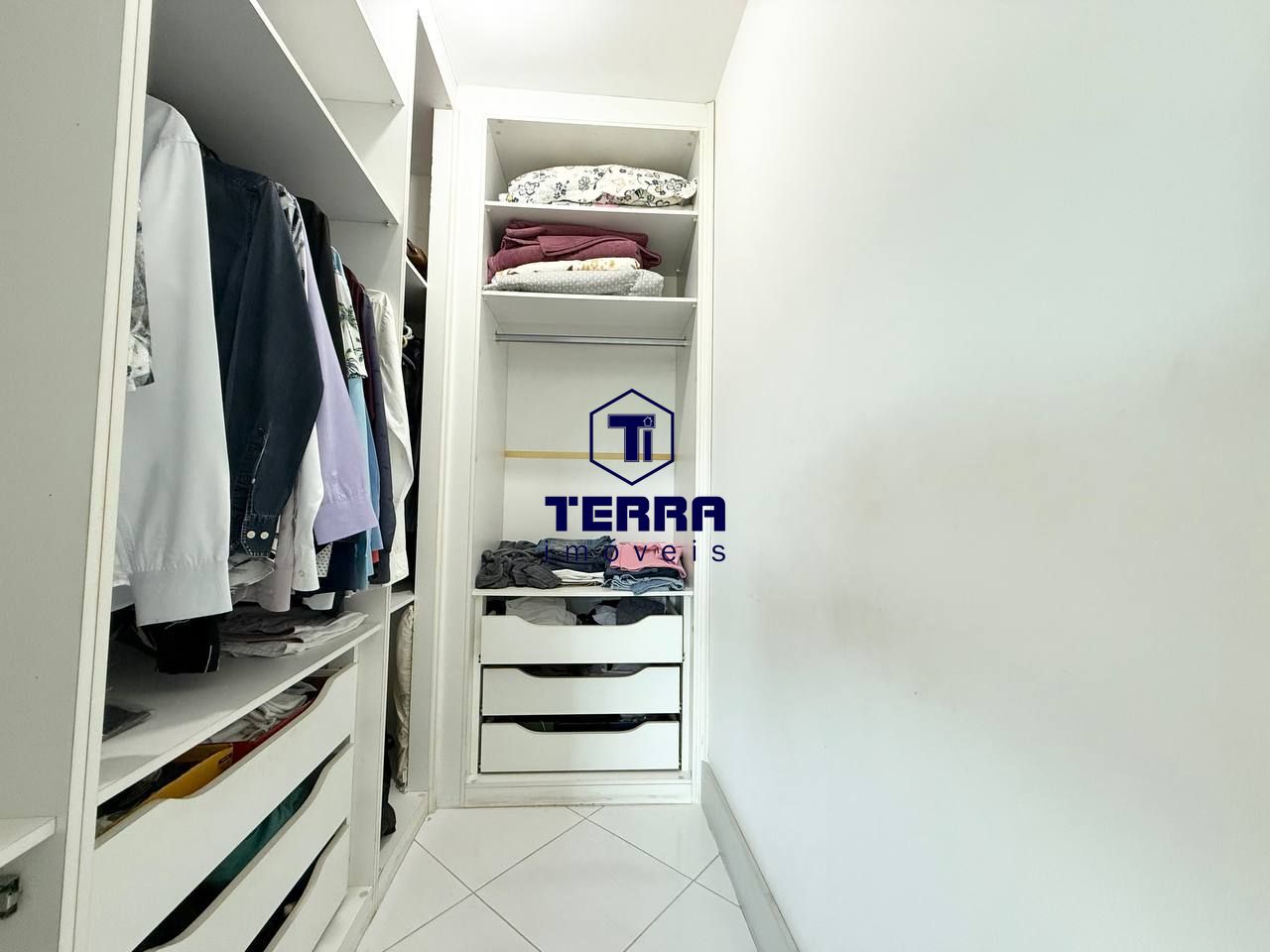 Imagens do imóveis Ótima residência de 3 suítes, espaço gourmet e vista panorâmica no Maravista!
