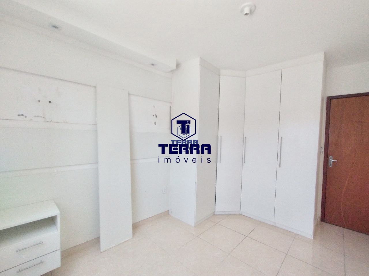 Imagens do imóveis Linda casa duplex em São Gonçalo com 3 quartos e vaga de garagem.