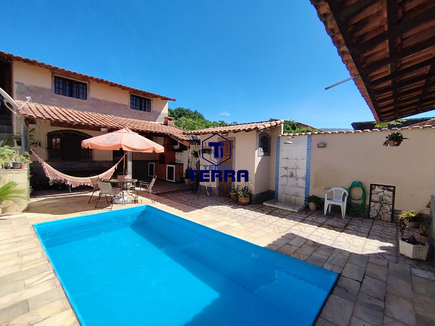 Imagens do imóveis Casa linear 3 quartos (1 suíte) com piscina e edícula no Barroco - Itaipuaçu!