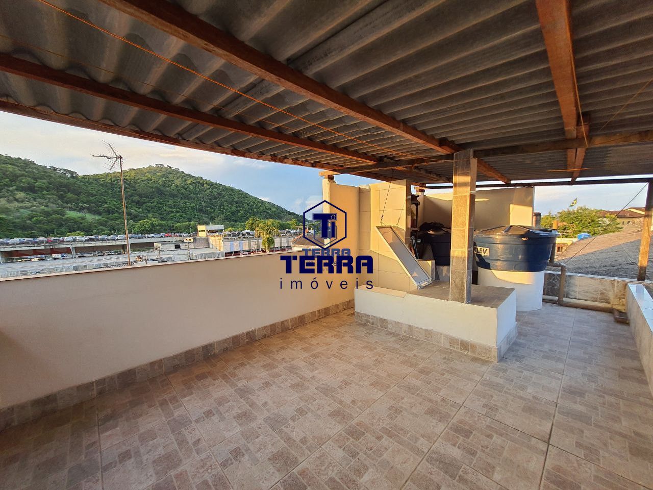 Imagens do imóveis Apartamento com 3 quartos, revertido para 2 quartos com excelente localização em