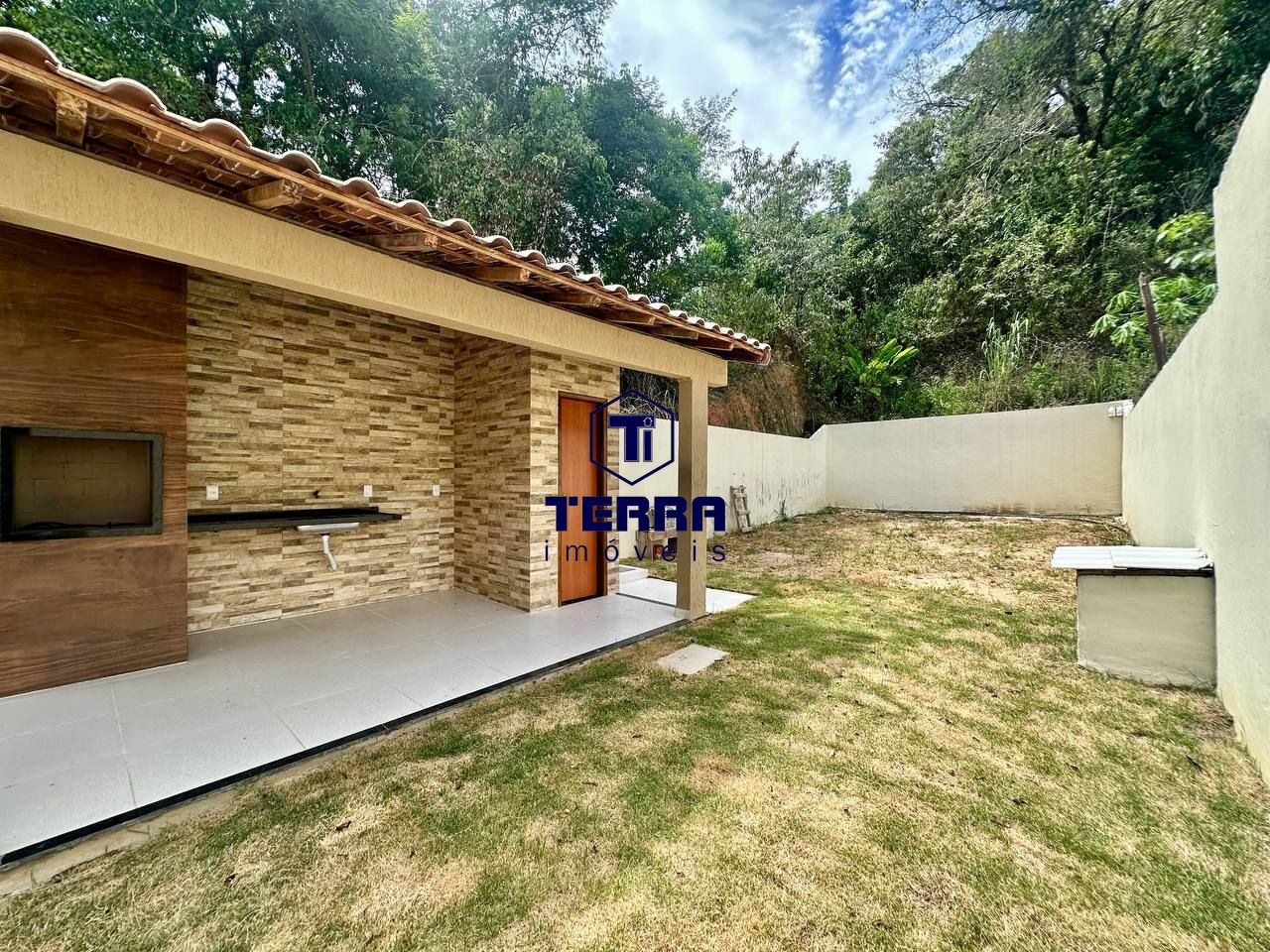 Imagens do imóveis Casa com 3 quartos (2 suítes) e quintal com churrasqueira no Condado de Maricá!