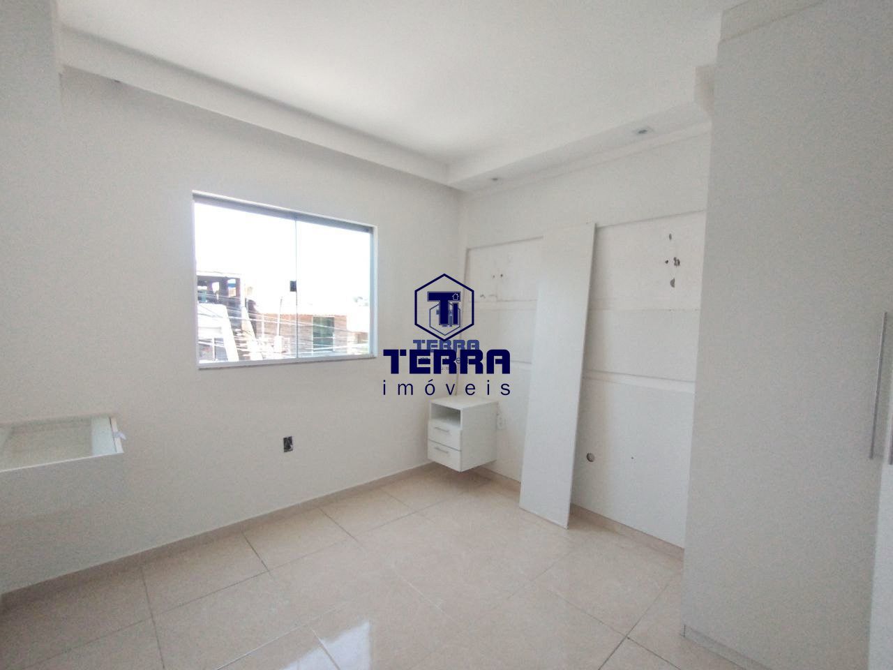 Imagens do imóveis Linda casa duplex em São Gonçalo com 3 quartos e vaga de garagem.