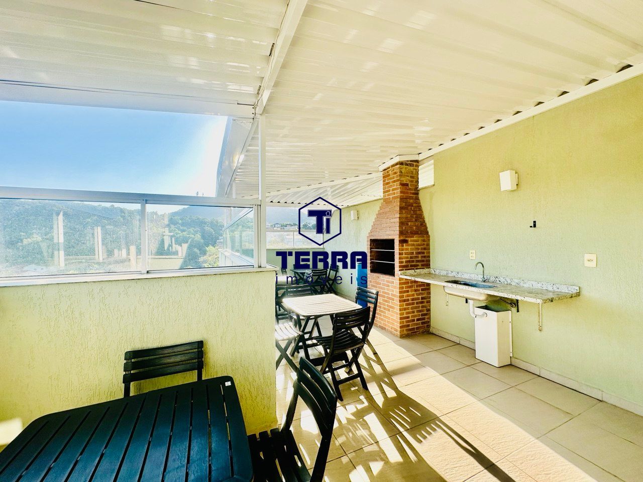 Imagens do imóveis Ótimo apartamento de 2 quartos com suíte em Pendotiba! Localização privilegiada.