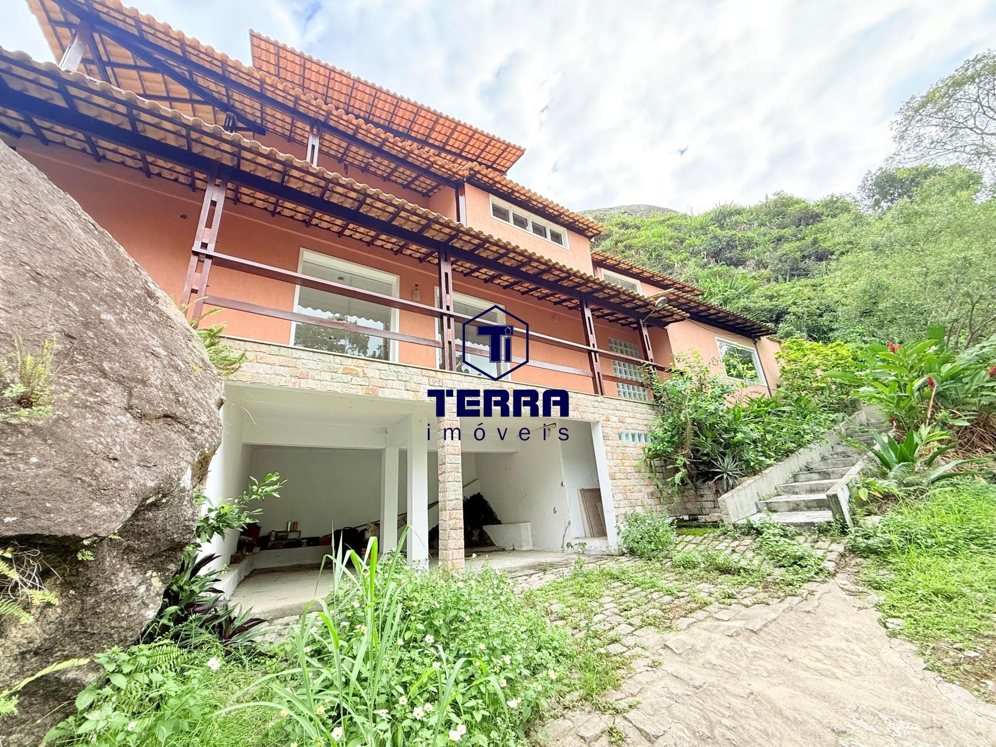Imagens do imóveis Viva o sonho em Itacoatiara! Casa com vista deslumbrante para o Costão