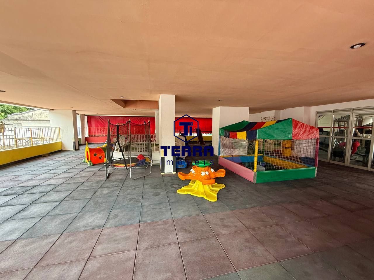 Imagens do imóveis Excelente apartamento de 2 quartos mobiliado no Fonseca!