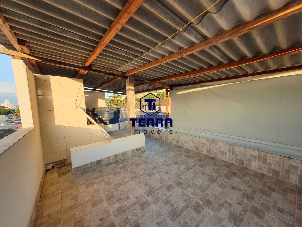 Imagens do imóveis Apartamento com 3 quartos, revertido para 2 quartos com excelente localização em