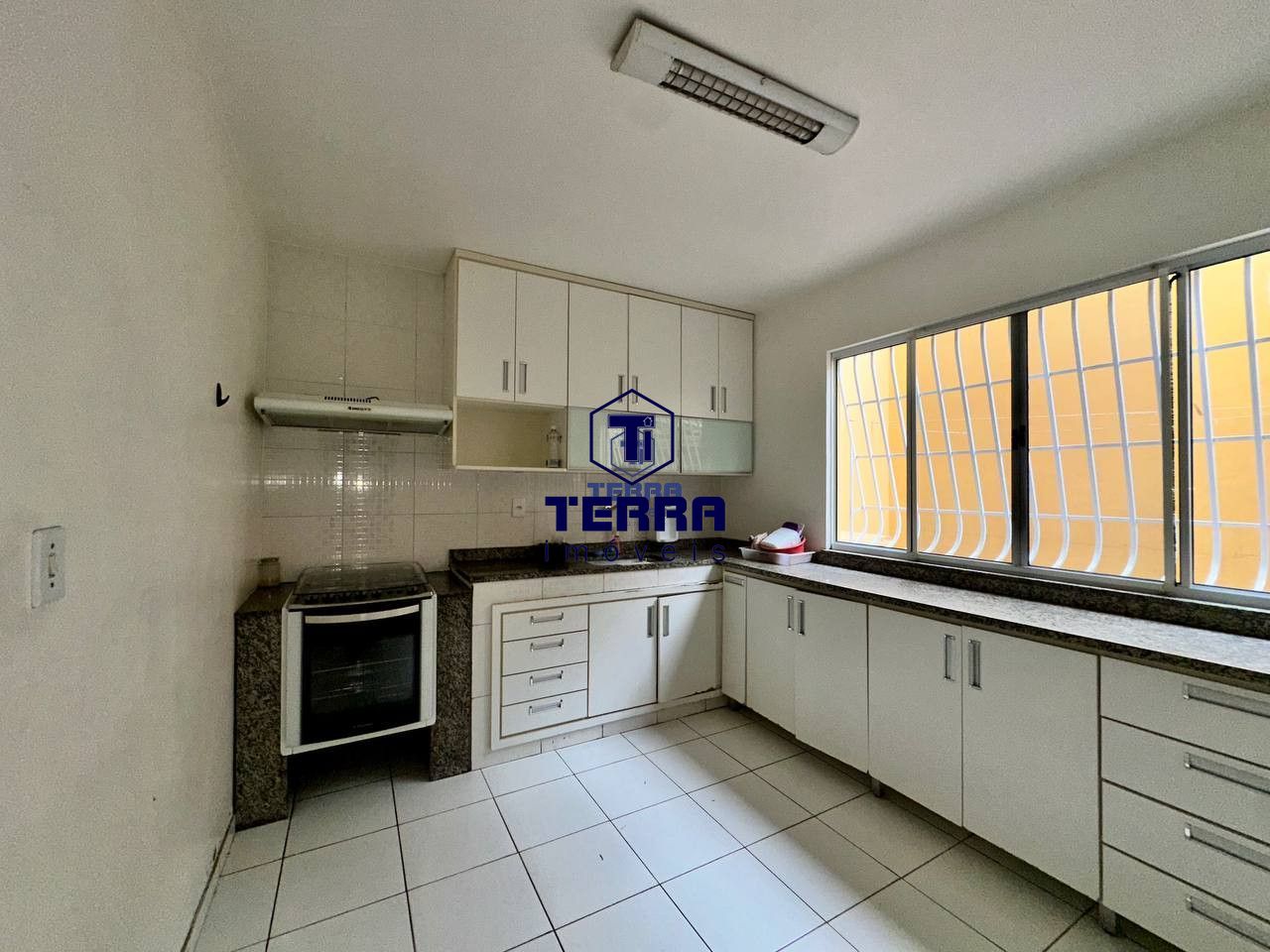 Imagens do imóveis Excelente casa em condomínio 3 quartos com suíte, 2 vagas e planejados.