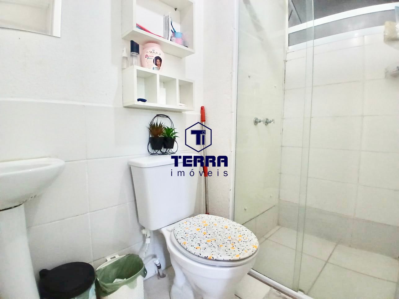 Imagens do imóveis Ótimo apartamento com 2 quartos, com quintal em Maria Paula. Boa localização!