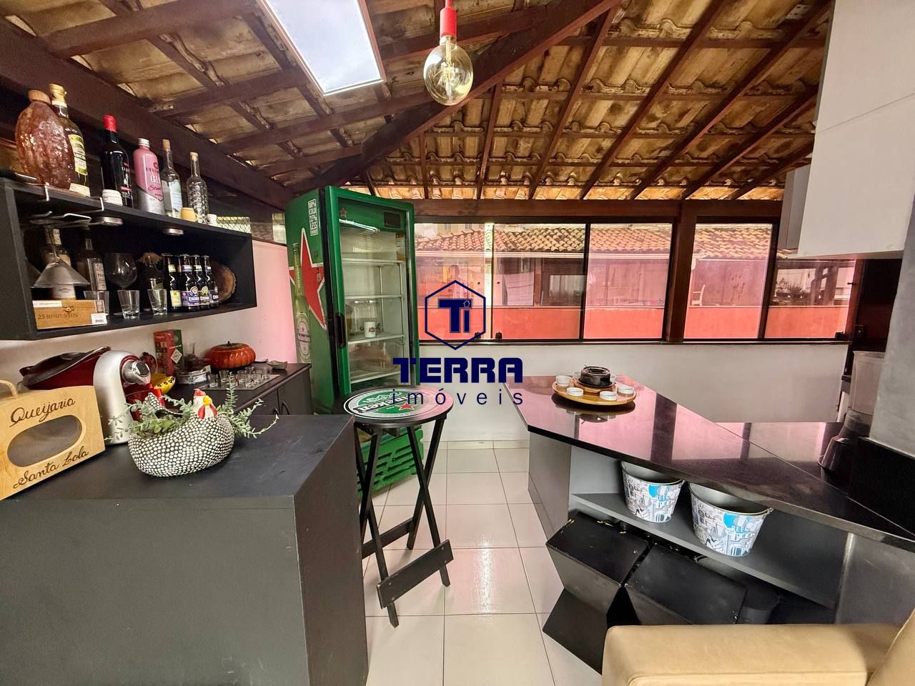 Imagens do imóveis Ótima cobertura de  3 quartos com espaço gourmet em Maria Paula! Exclusividade.