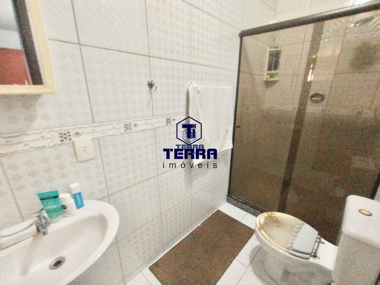 Imagens do imóveis Excelente casa duplex no Colubandê com 4 quartos, suíte com varanda e piscina.