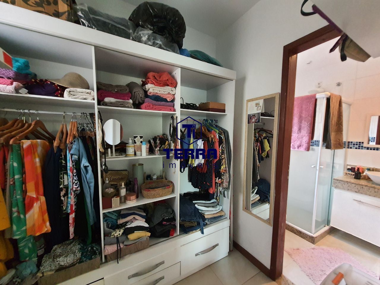 Imagens do imóveis Casa linear, com 3 quartos, sendo uma suíte na Estância de Pendotiba