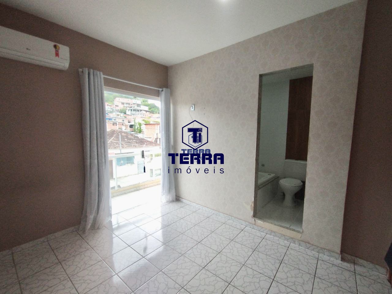 Imagens do imóveis Linda casa duplex com 2 quartos sendo uma suíte e área de lazer em Tribobó.