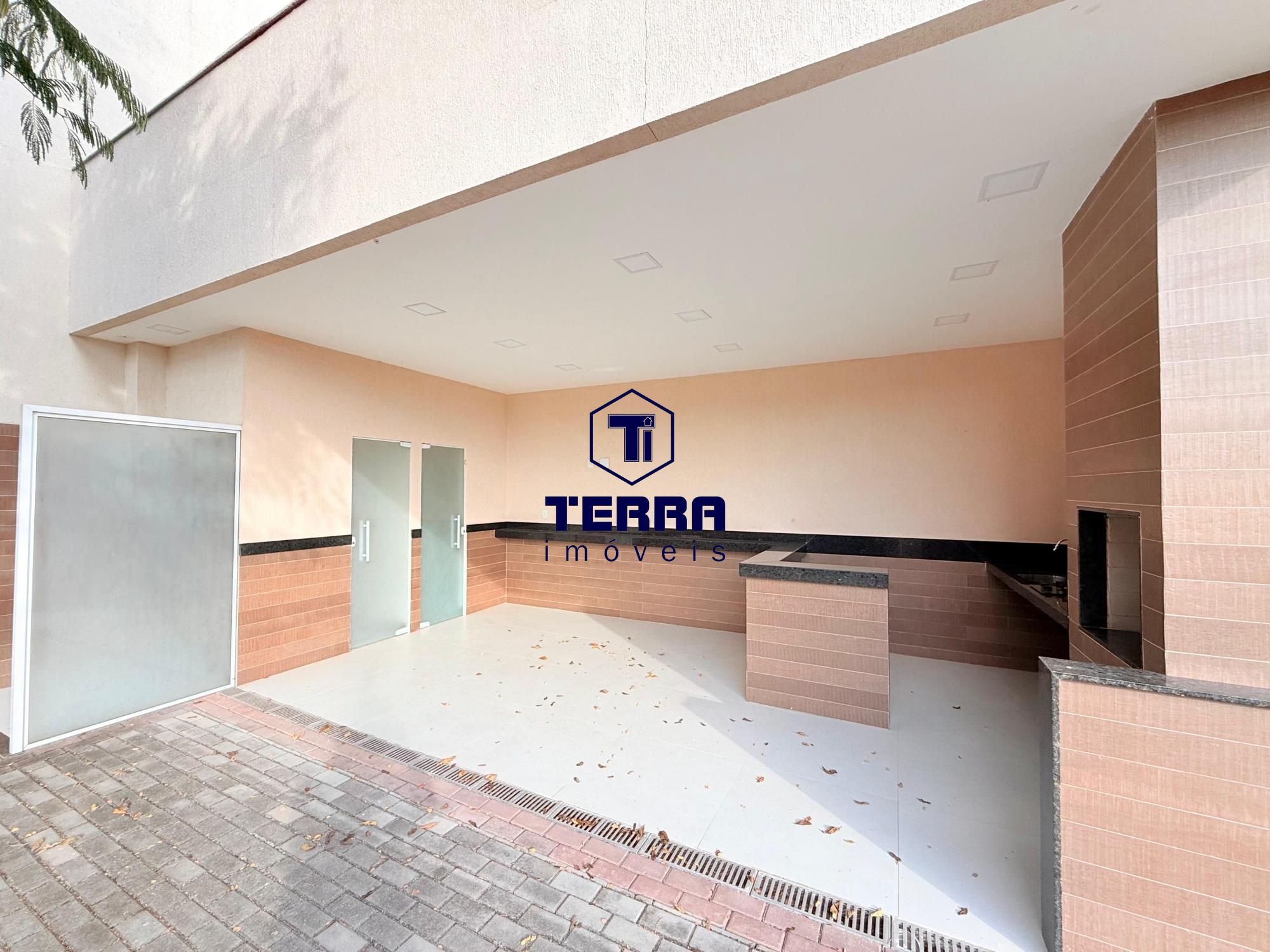 Imagens do imóveis More na região Oceânica, casa nova, com 3 suítes e quintal privativo.