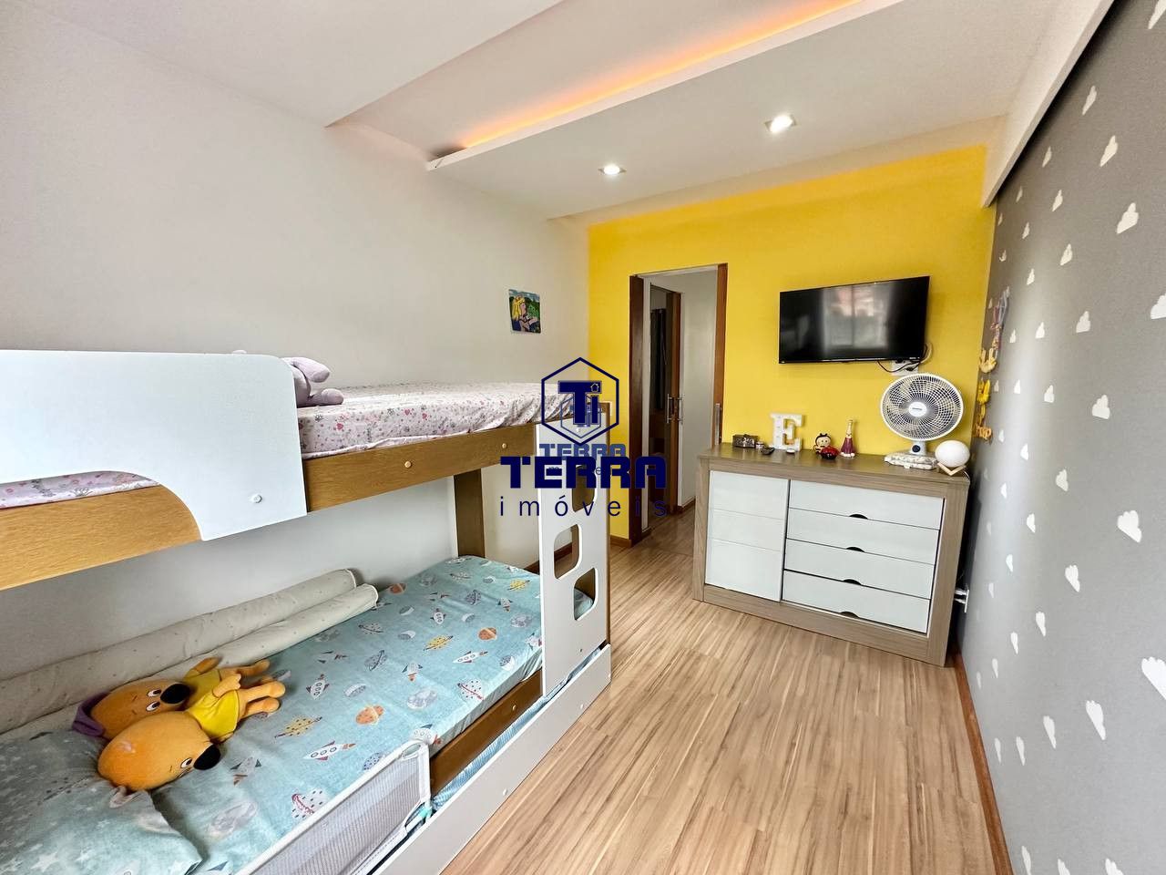 Imagens do imóveis Excelente residência com 3 quartos sendo 1 suíte próxima ao trevo de Maria Paula