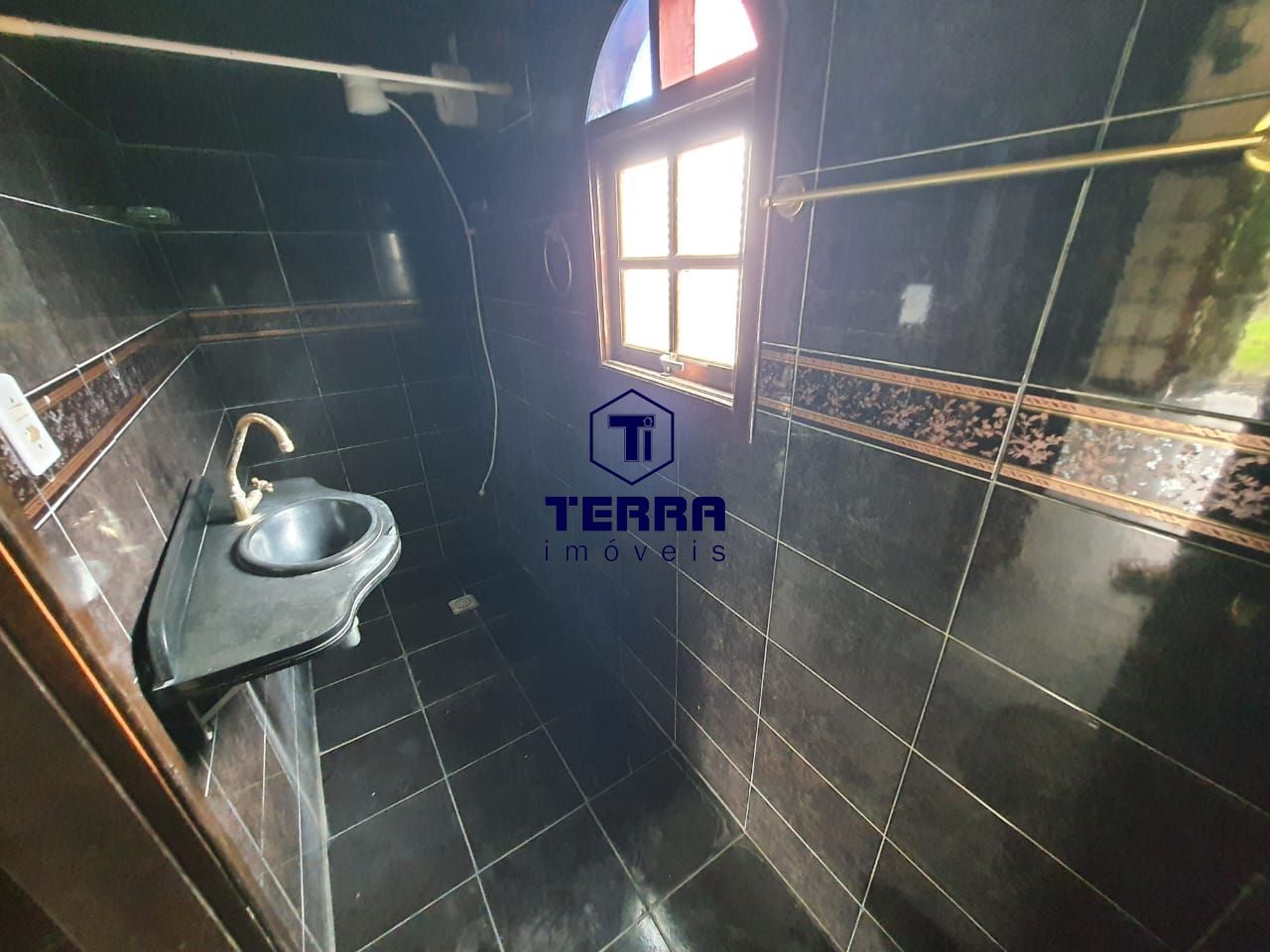 Imagens do imóveis Belo sítio em Itaboraí, com piscina, espaço de churrasqueira e casa de caseiro!