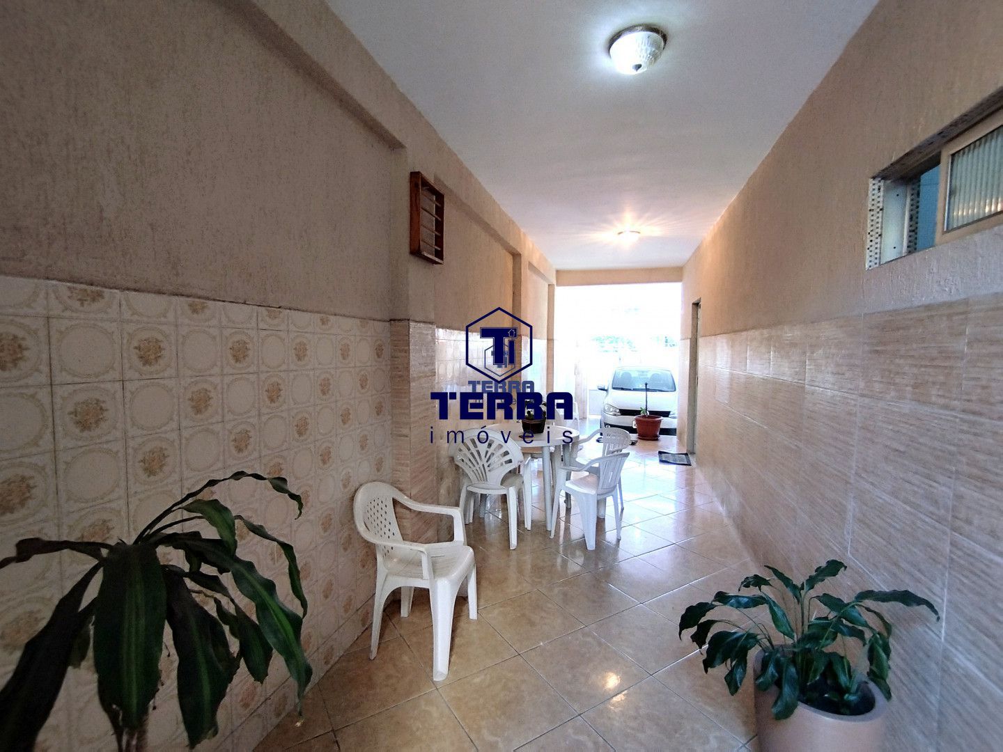 Imagens do imóveis Casa linear, 3 quartos com suíte e quintal no Zé Garoto!