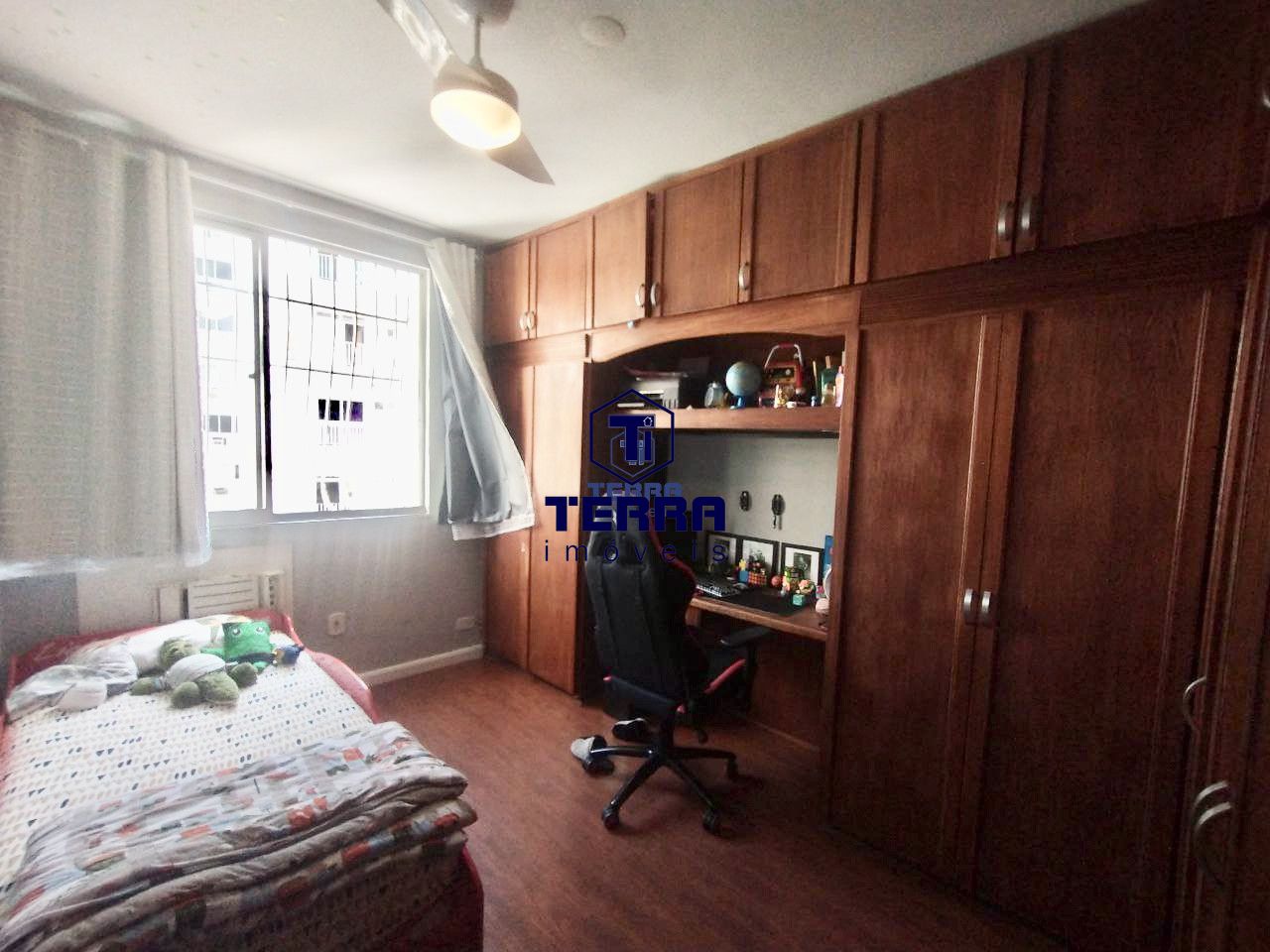 Imagens do imóveis Lindo apartamento com 3 quartos sendo uma suíte no Ingá. Excelente localização!