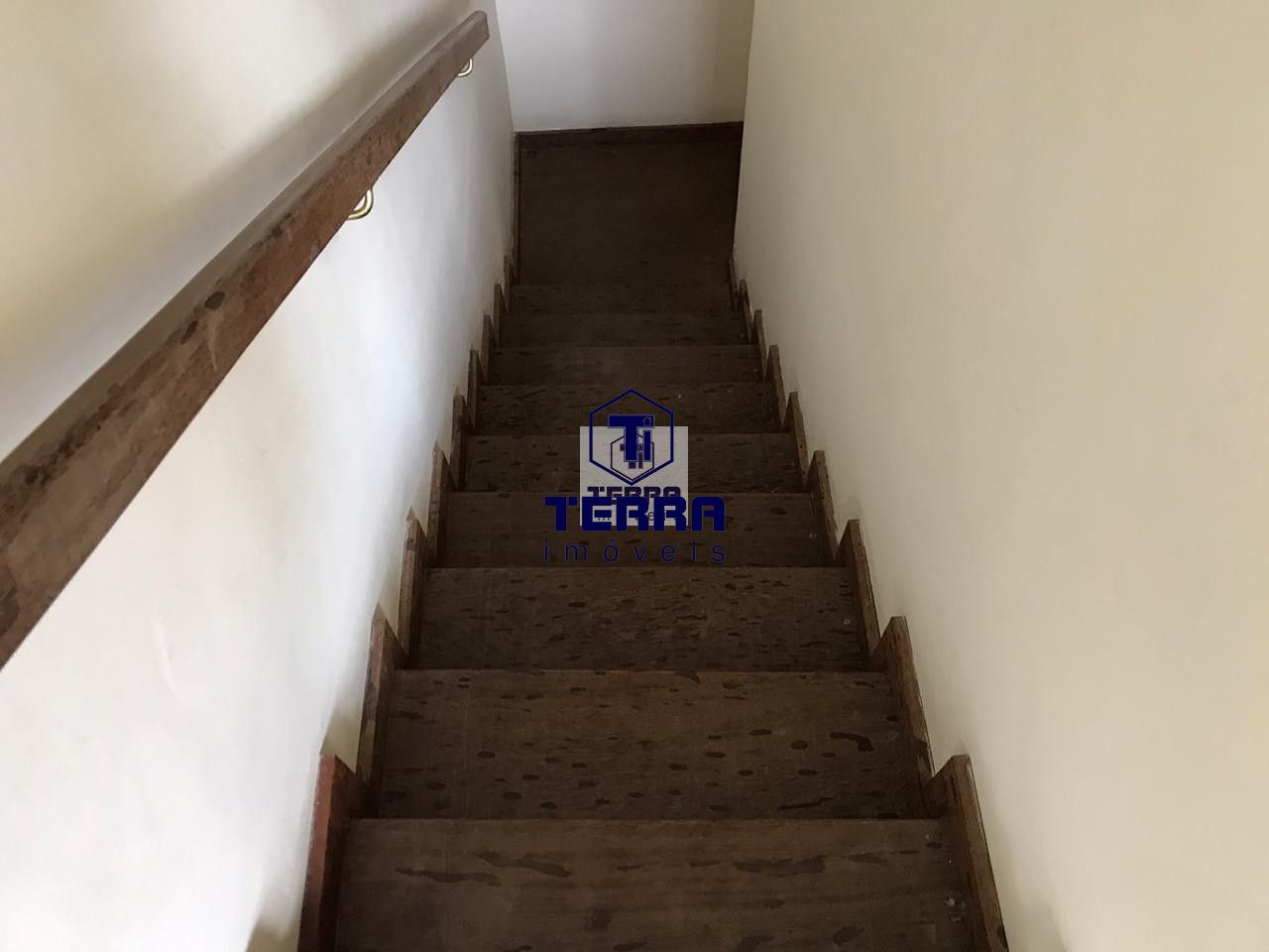 Imagens do imóveis Ampla casa de 3 quartos com quintal arborizado no Badú em Pendotiba.
