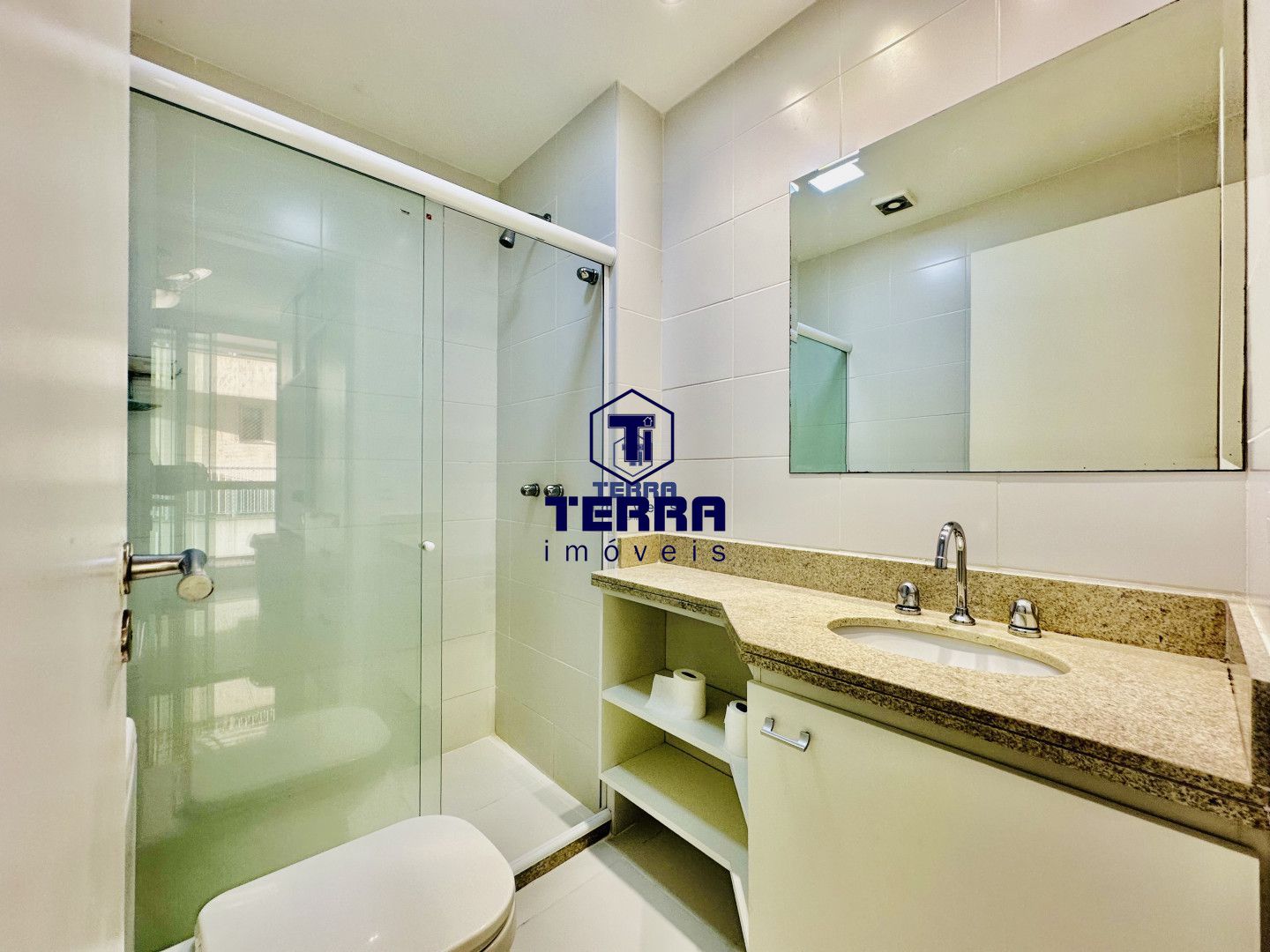 Imagens do imóveis Apartamento vista mar em Charitas com varanda gourmet. Lazer e conforto!