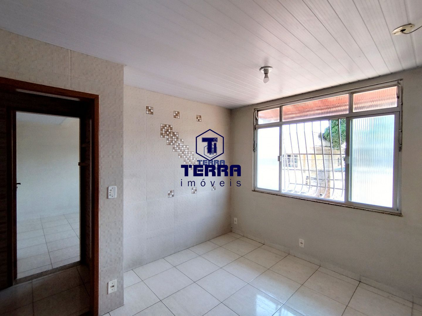 Imagens do imóveis Casa toda reformada com 2 suítes e 2 vagas de garagem no Galo Branco!