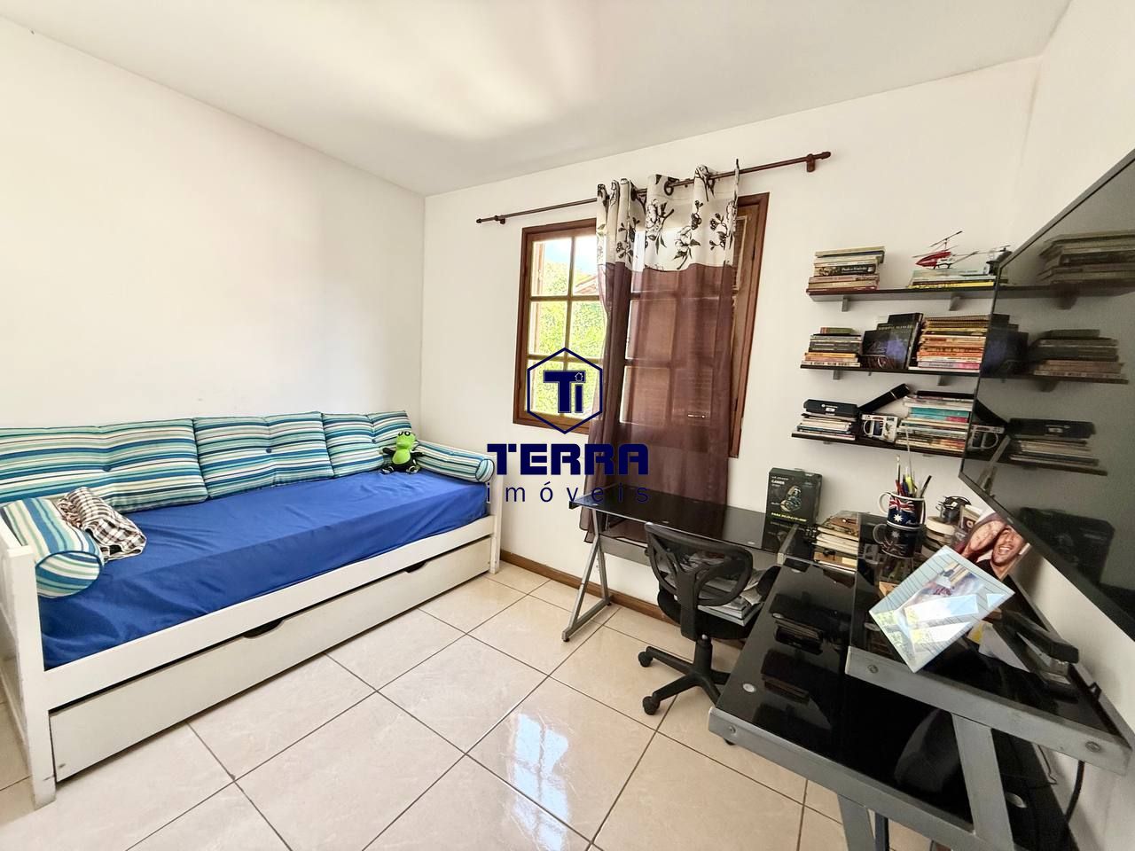 Imagens do imóveis Excelente casa de 3 quartos com área externa privativa em Maria Paula!