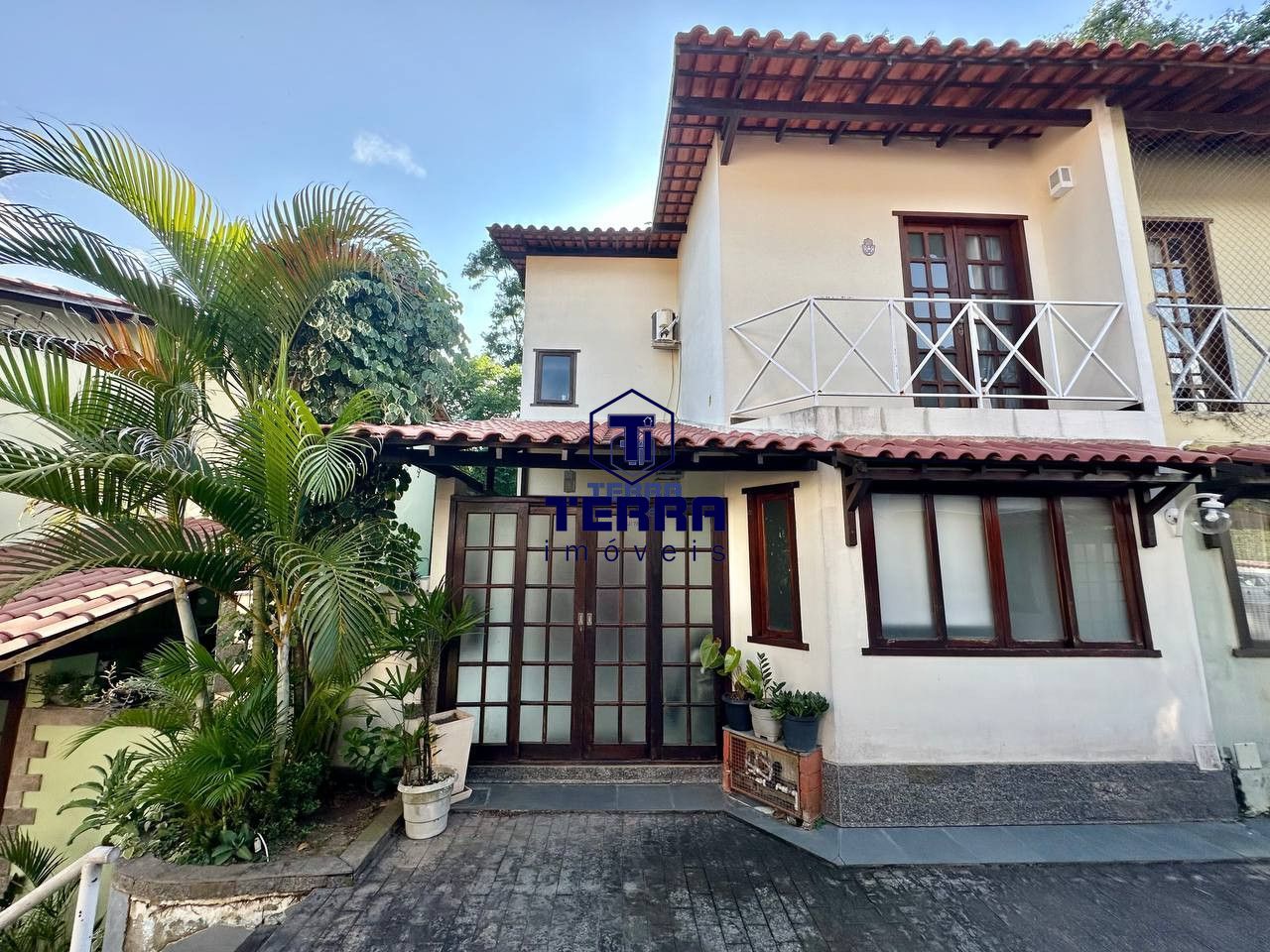 Imagens do imóveis Linda residência de 2 quartos com 2 vagas em Maria Paula!