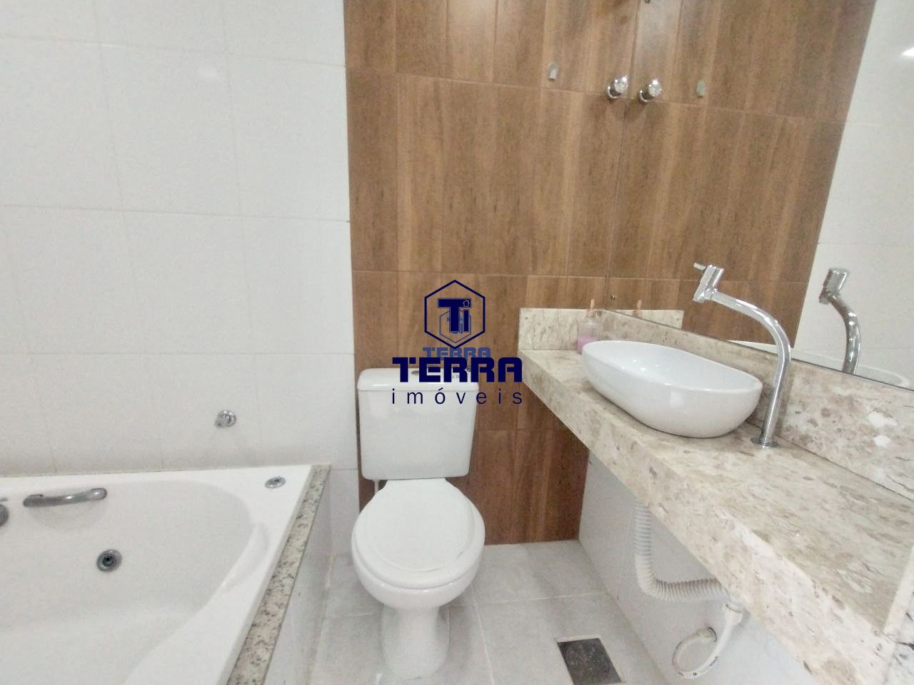 Imagens do imóveis Linda casa duplex com 2 quartos sendo uma suíte e área de lazer em Tribobó.