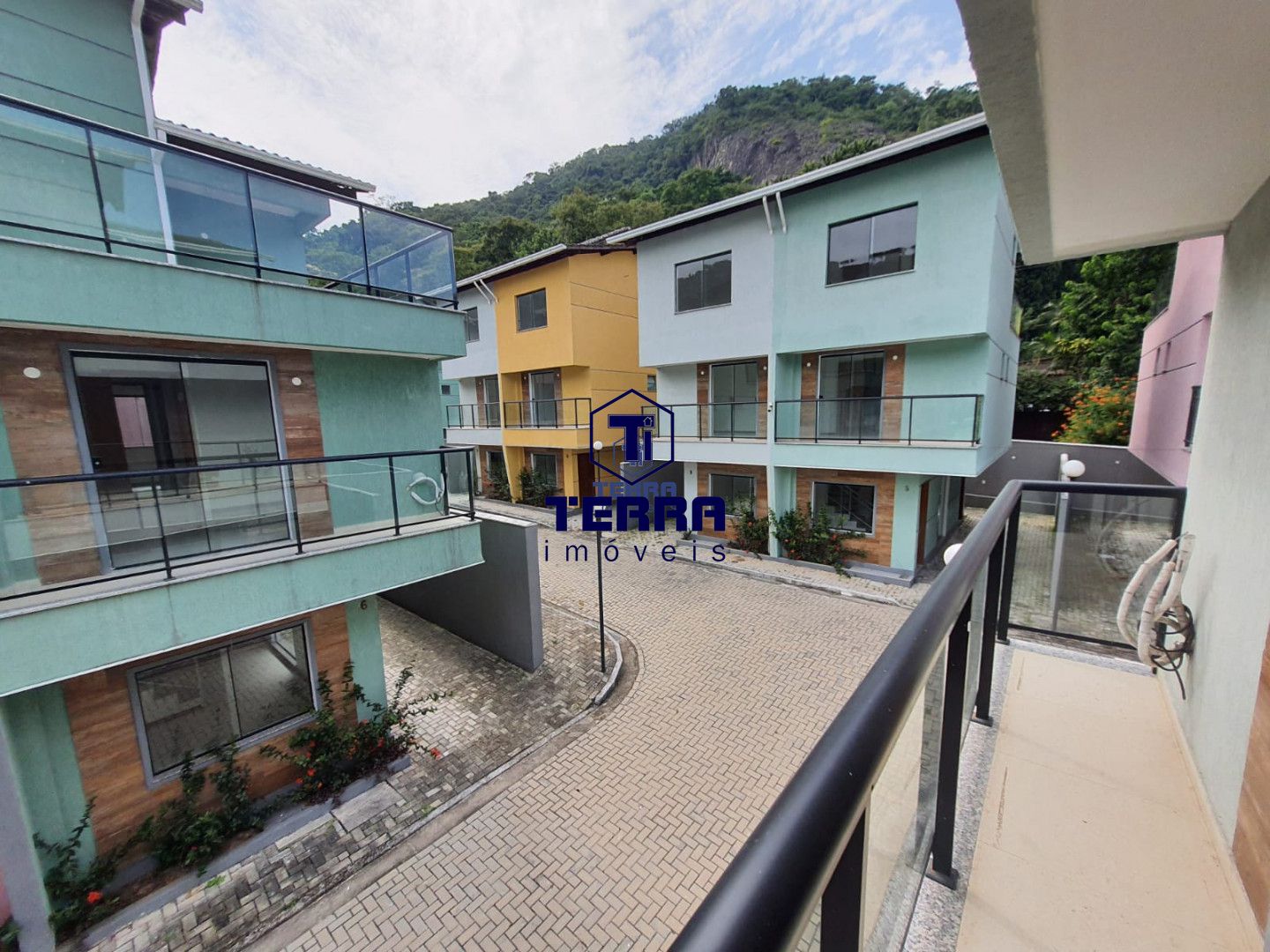 Imagens do imóveis Sua casa triplex pronta para morar! Se você tem um sonho, nós temos as chaves!