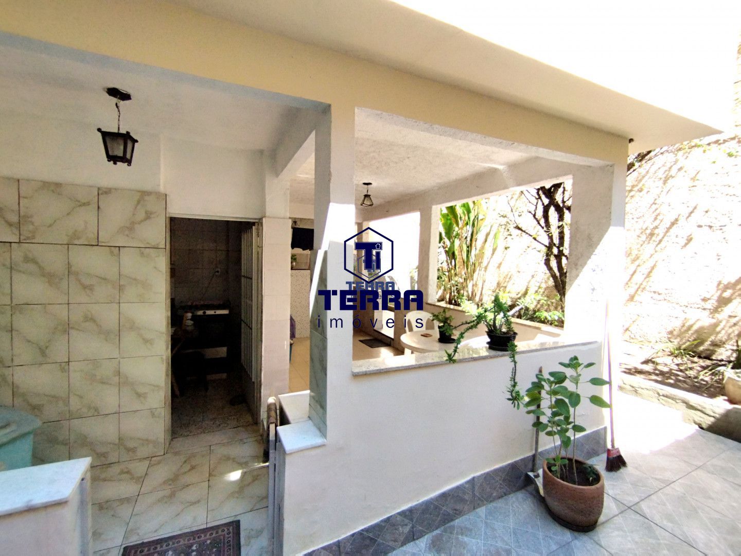 Imagens do imóveis Casa linear, 3 quartos com suíte e quintal no Zé Garoto!