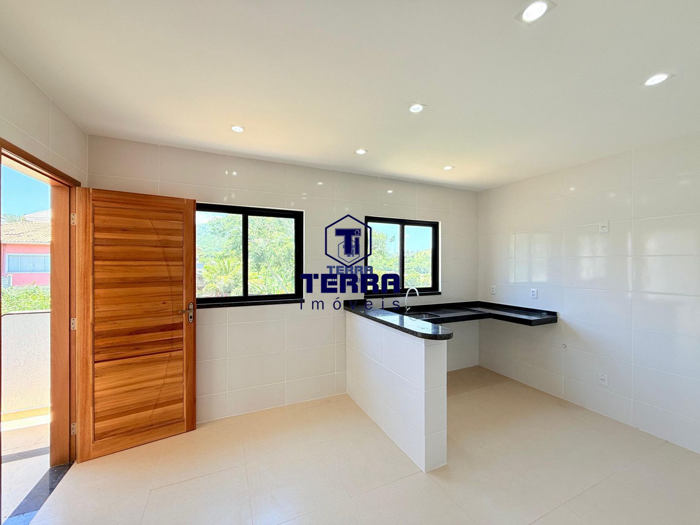 Imagens do imóveis Casa linear 3 quartos com 2 suítes e quintal no Pedra de Inoã! Primeira locação