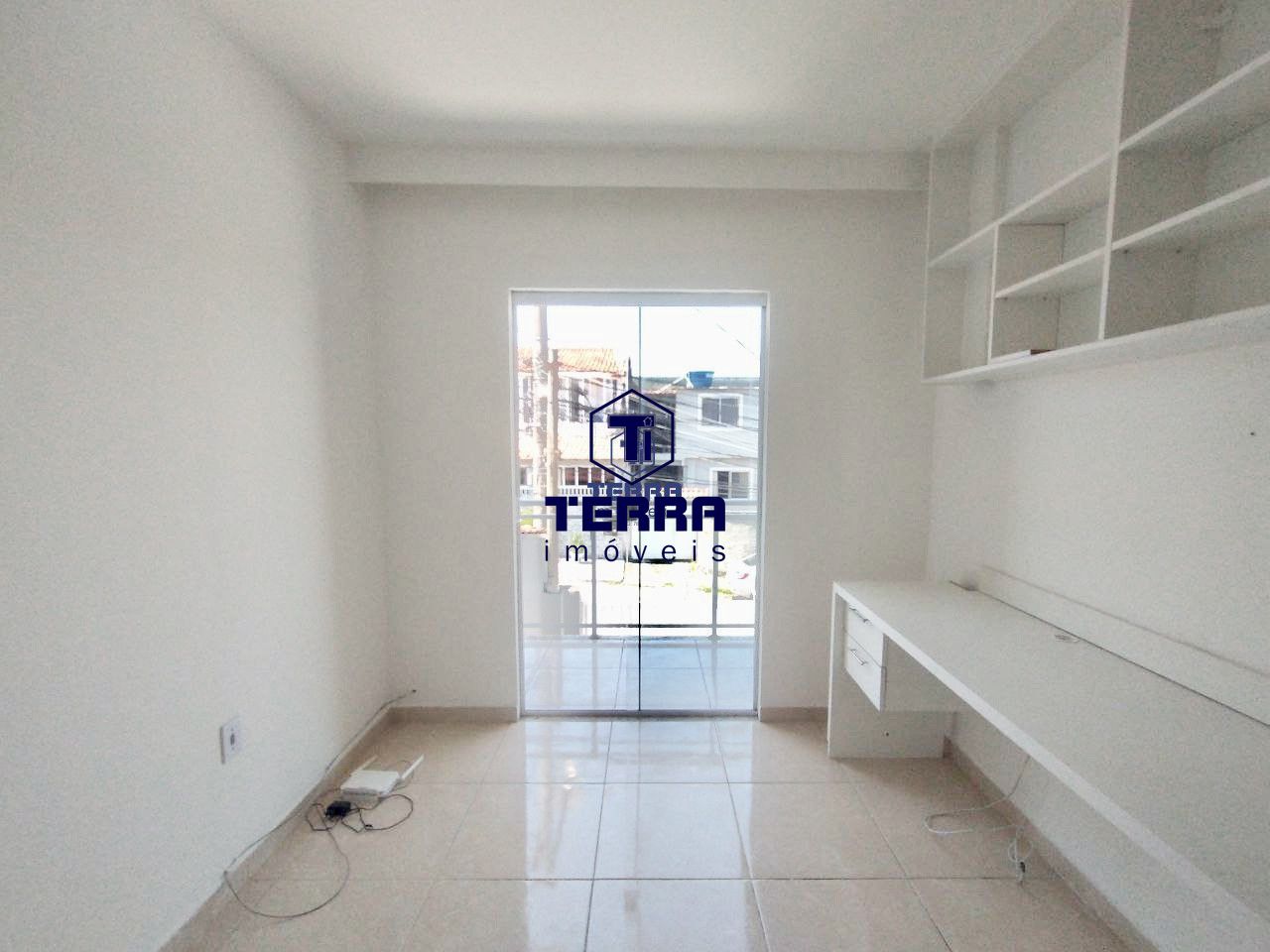Imagens do imóveis Linda casa duplex em São Gonçalo com 3 quartos e vaga de garagem.