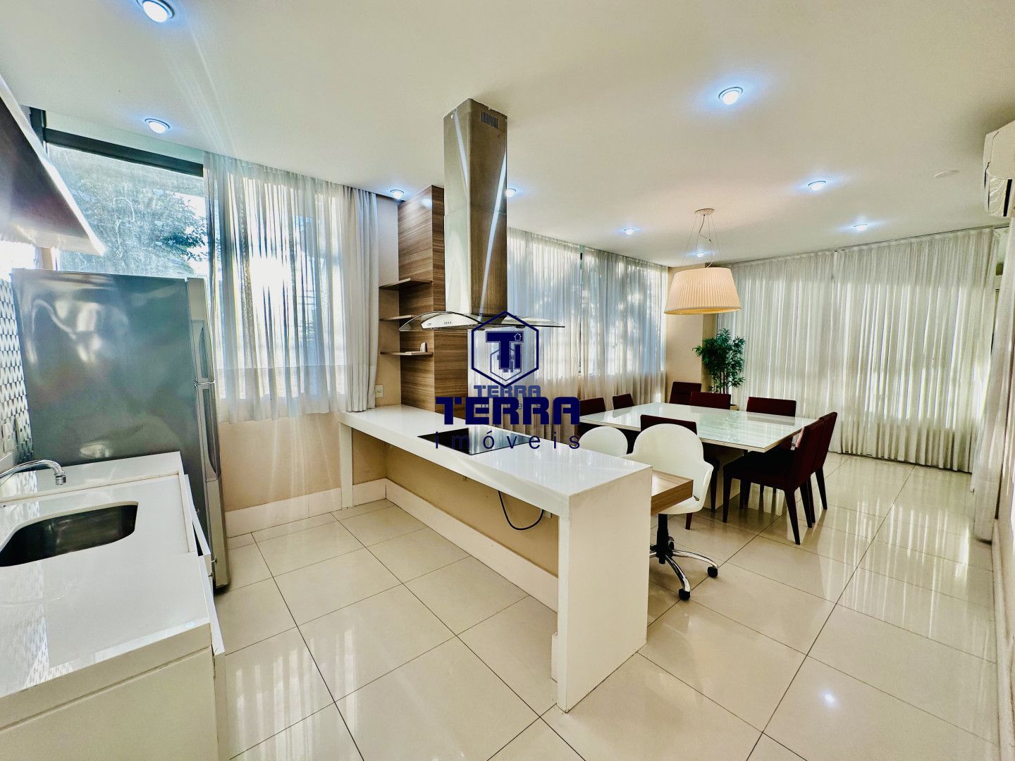 Imagens do imóveis Apartamento vista mar em Charitas com varanda gourmet. Lazer e conforto!
