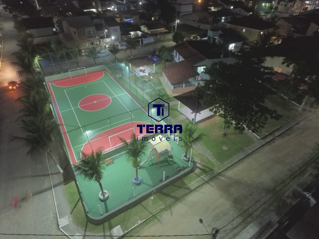 Imagens do imóveis Linear com 3 quartos, sendo 1 suíte e fino acabamento no Alferes Tiradentes.