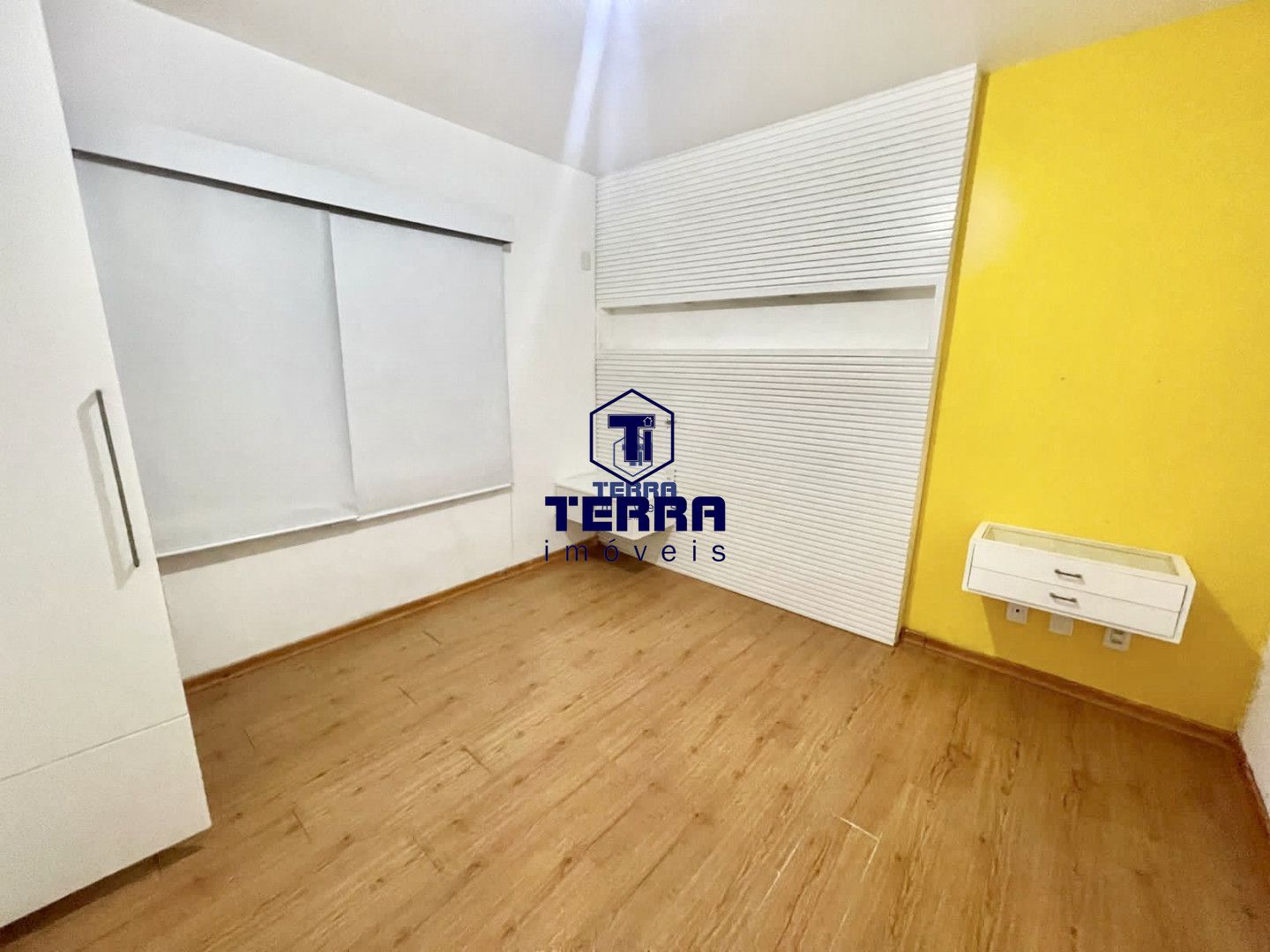 Imagens do imóveis Linda residência no Badu, com 6 quartos sendo 5 suítes, área de lazer completa.