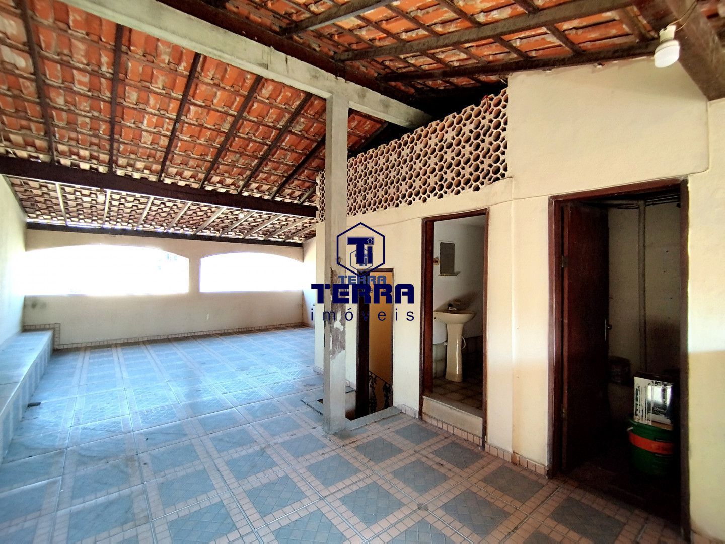 Imagens do imóveis Casa 3 quartos com suíte junto e ao lado do C. E. Mendes Duarte - Mutuá!