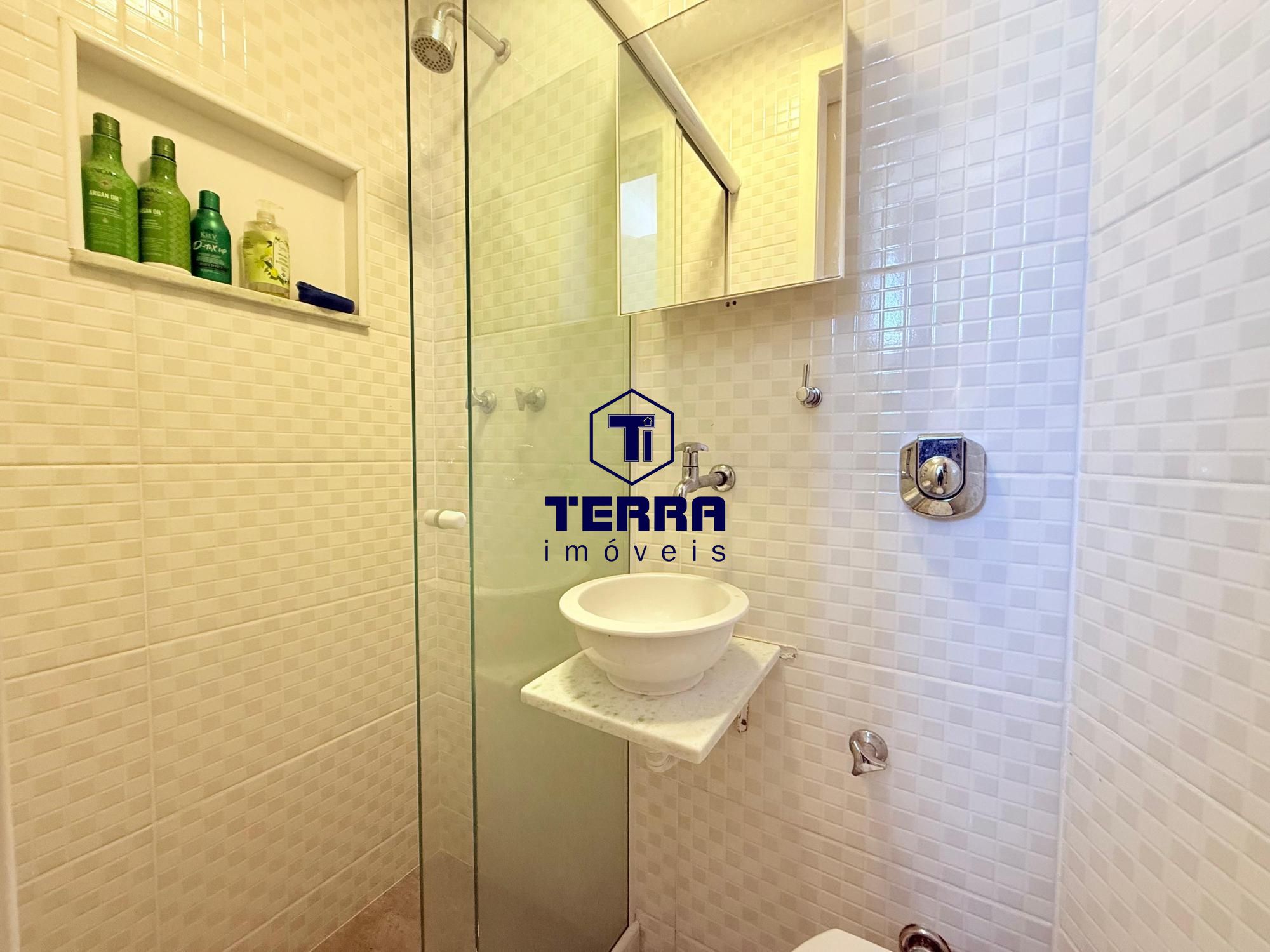 Imagens do imóveis 3 quartos sendo uma suite com banheira em Icaraí, Andar alto