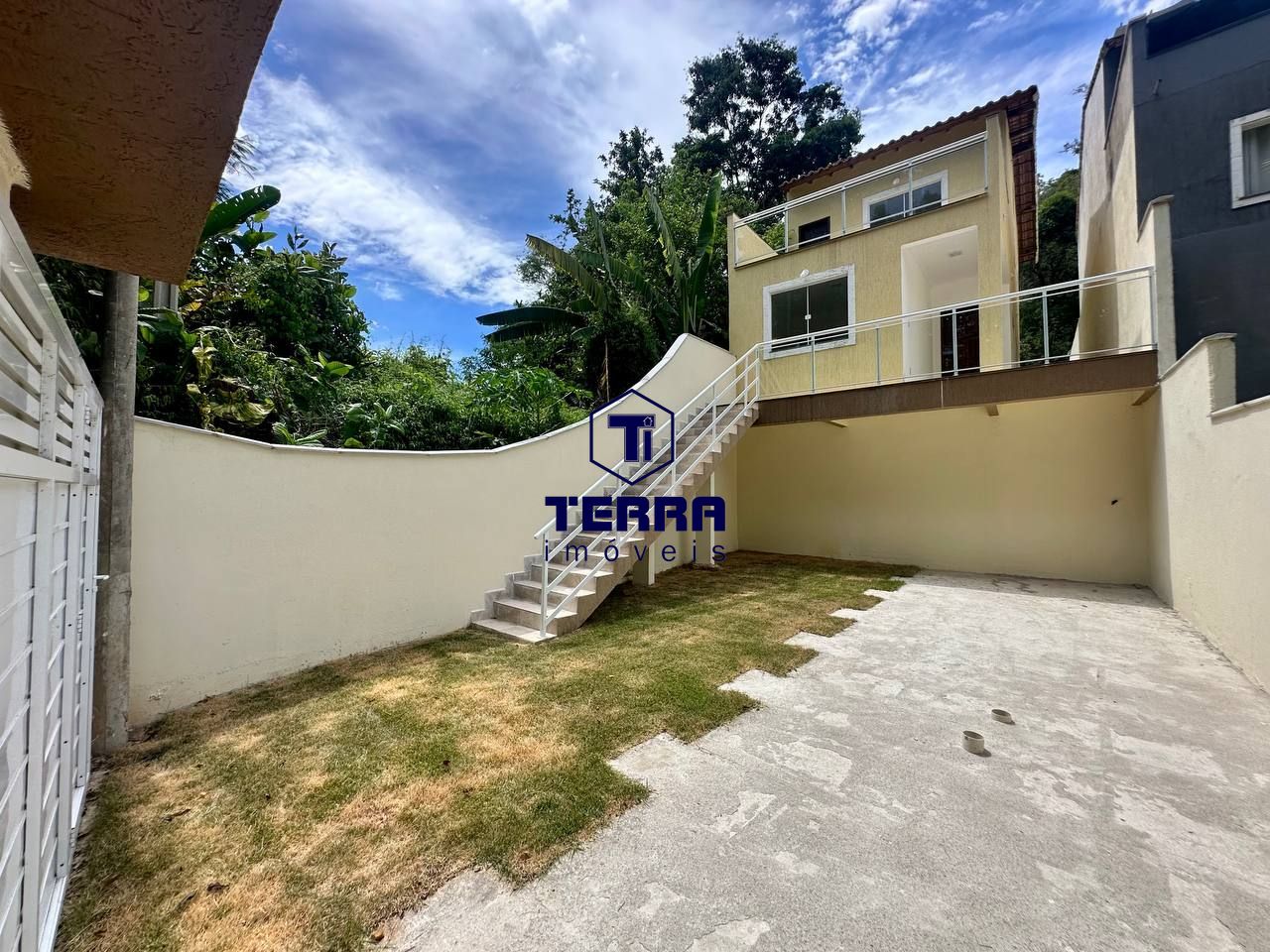Imagens do imóveis Casa com 3 quartos (2 suítes) e quintal com churrasqueira no Condado de Maricá!