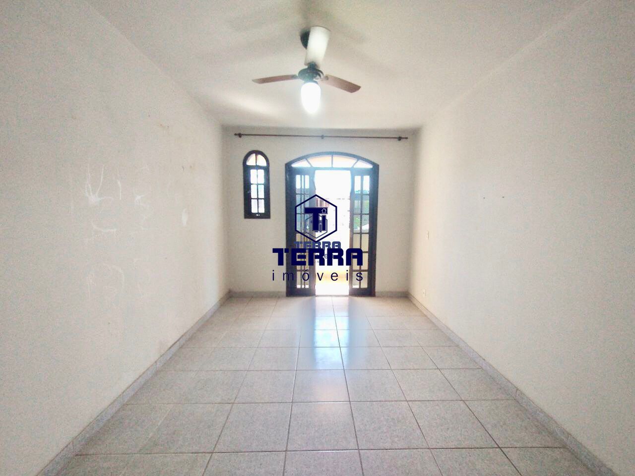 Imagens do imóveis Excelente casa duplex no Colubandê com 4 quartos, suíte com varanda e piscina.