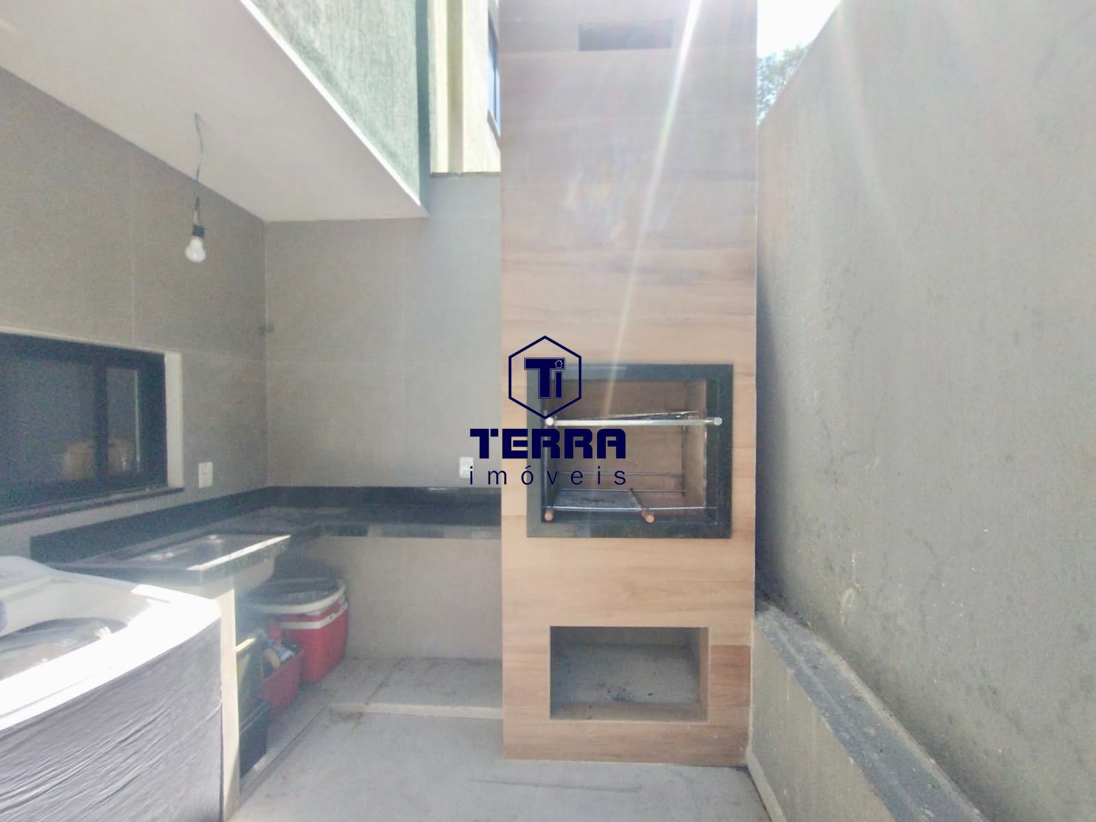 Imagens do imóveis Triplex em Itaipu com 3 quartos, uma suíte, quintal privativo e espaço gourmet.