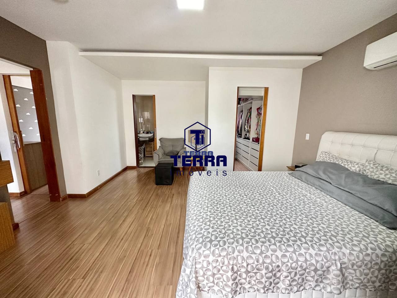 Imagens do imóveis Excelente residência com 3 quartos sendo 1 suíte próxima ao trevo de Maria Paula